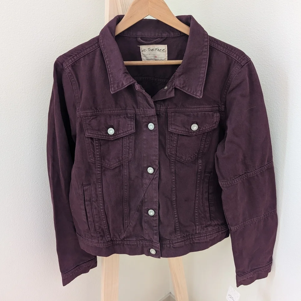 NWT We The Free Button Down Cropped Denim Jacket In Burgundy - XL - Picture 3 of 8
